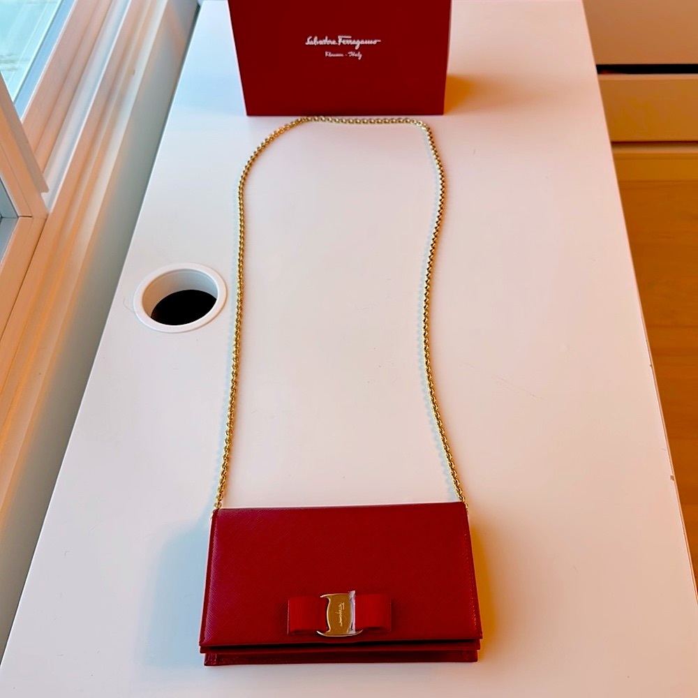 Salvatore Ferragamo Vera Bow crossbody/clutch w/detachable long gold chain